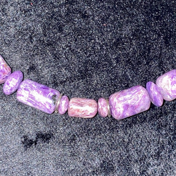 VINTAGE RUSSIAN CHAROITE PURPLE STONE BEADS NECKLACE SILVER ACCENTS 20” OOAK - Picture 10 of 10